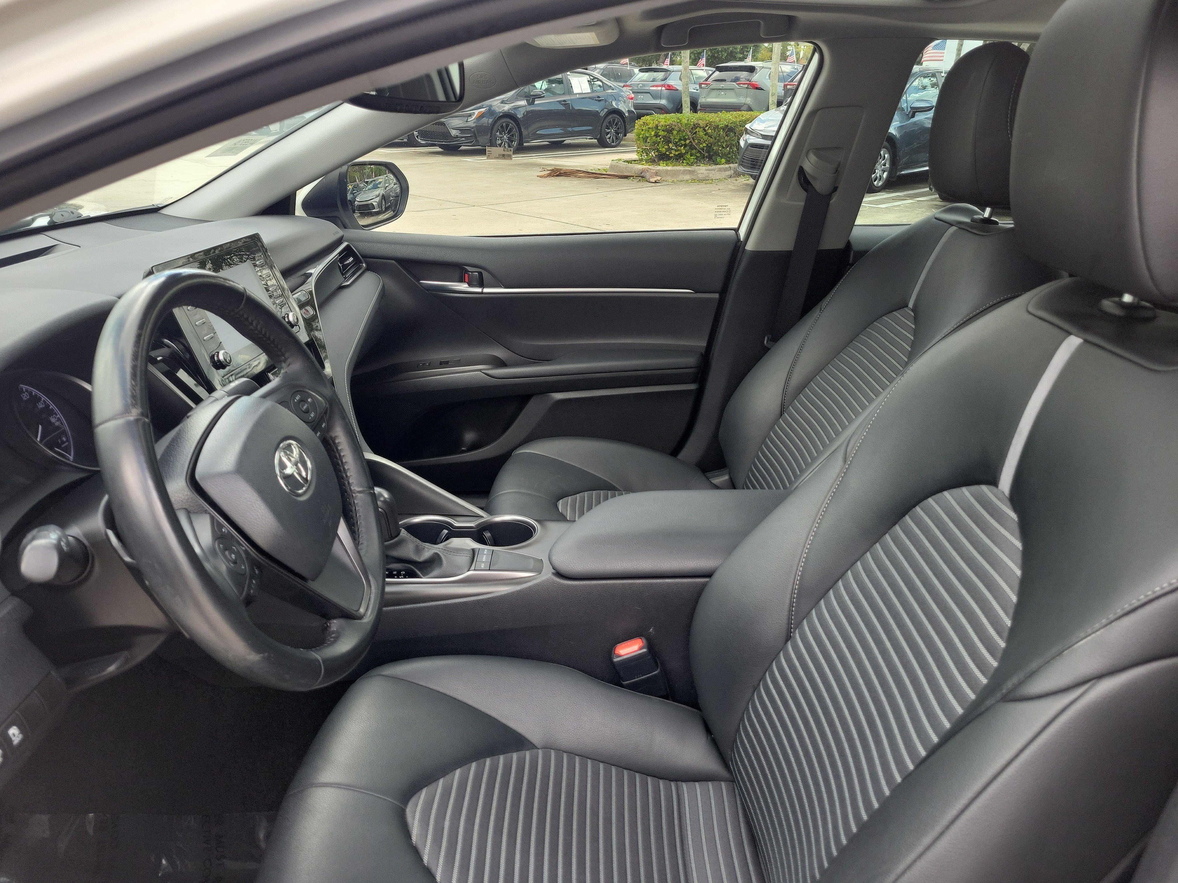 Used 2023 Toyota Camry SE w/ Convenience Package FWD image 21