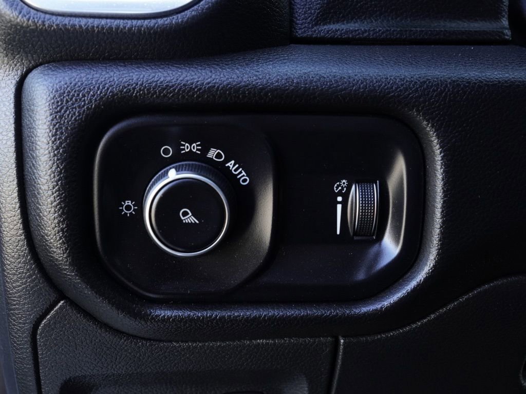 Used 2023 RAM 1500 Laramie AWD/4WD image 13