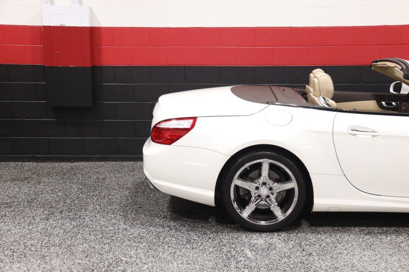 Used 2015 Mercedes-Benz SL 400 image 5
