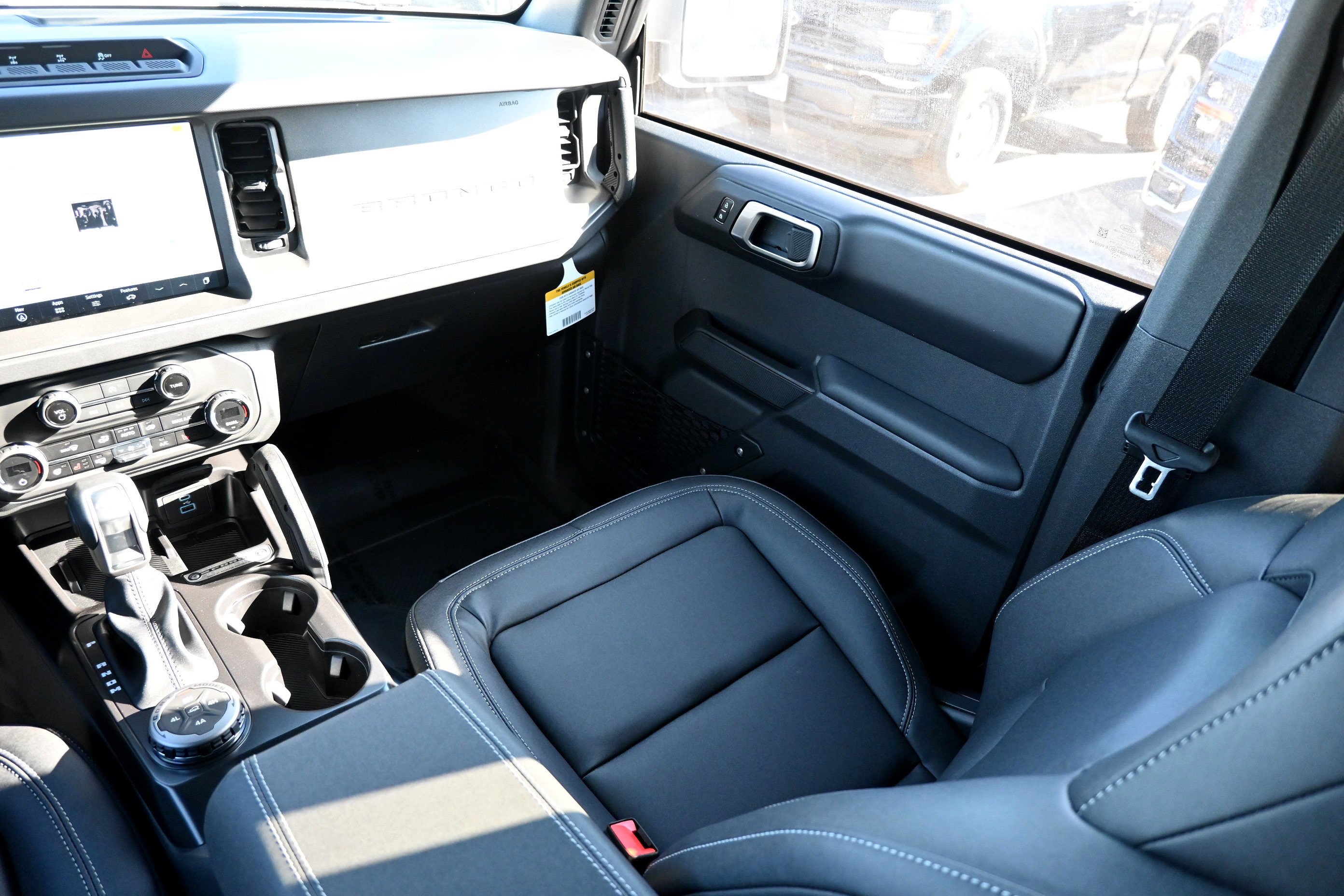 New 2025 Ford Bronco Badlands AWD/4WD image 30
