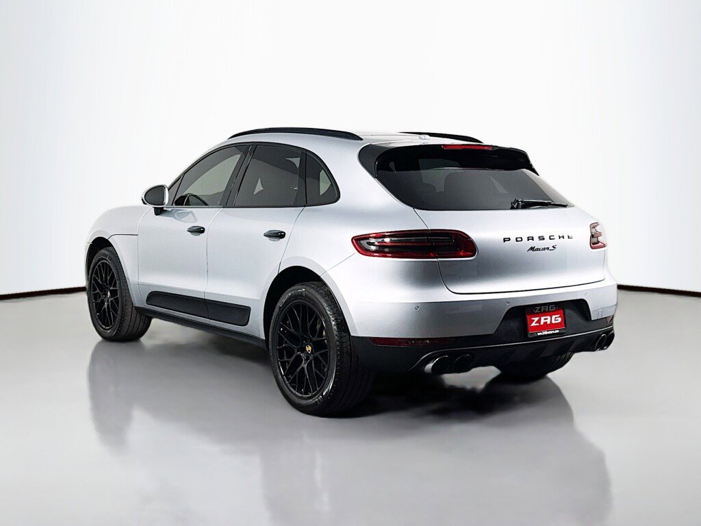 Used 2017 Porsche Macan S image 3