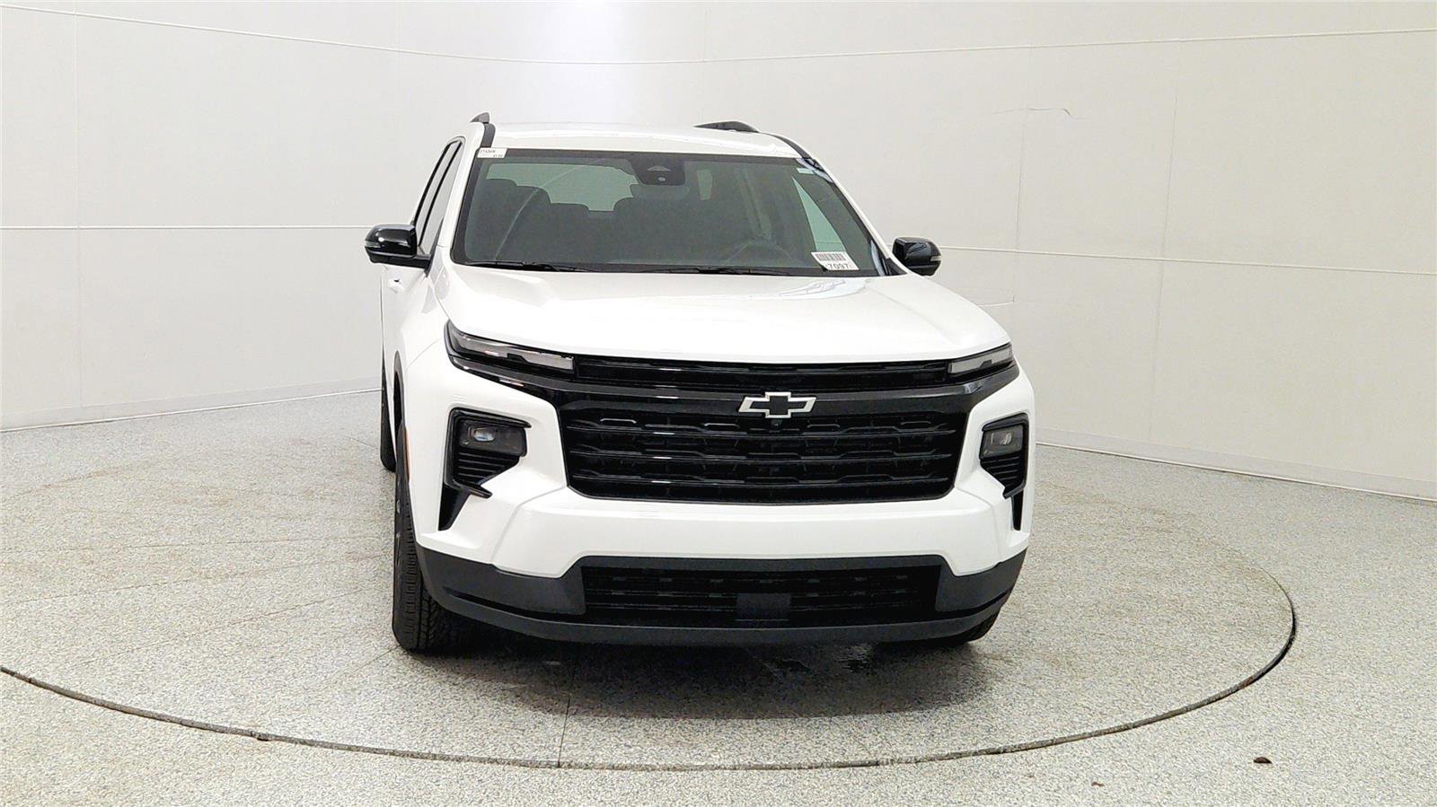 New 2026 Chevrolet Traverse LT w/ Midnight/Sport Edition image 2