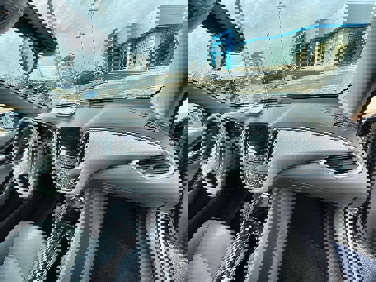 Used 2022 Chevrolet Malibu LT image 28