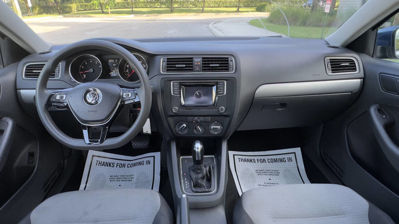 Used 2017 Volkswagen Jetta S image 19