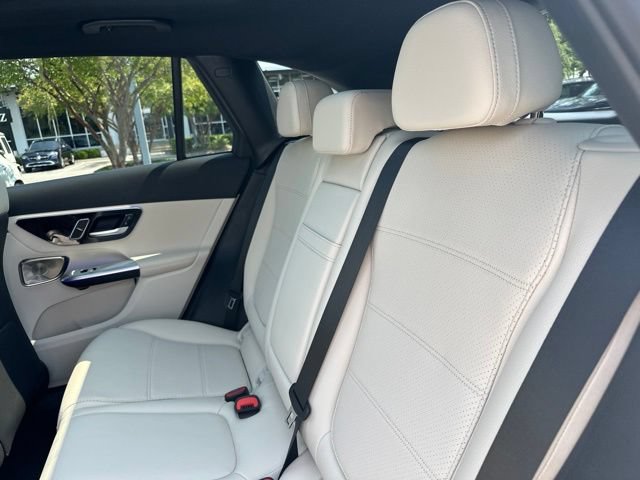 Used 2026 Mercedes-Benz GLC 300 4MATIC image 25