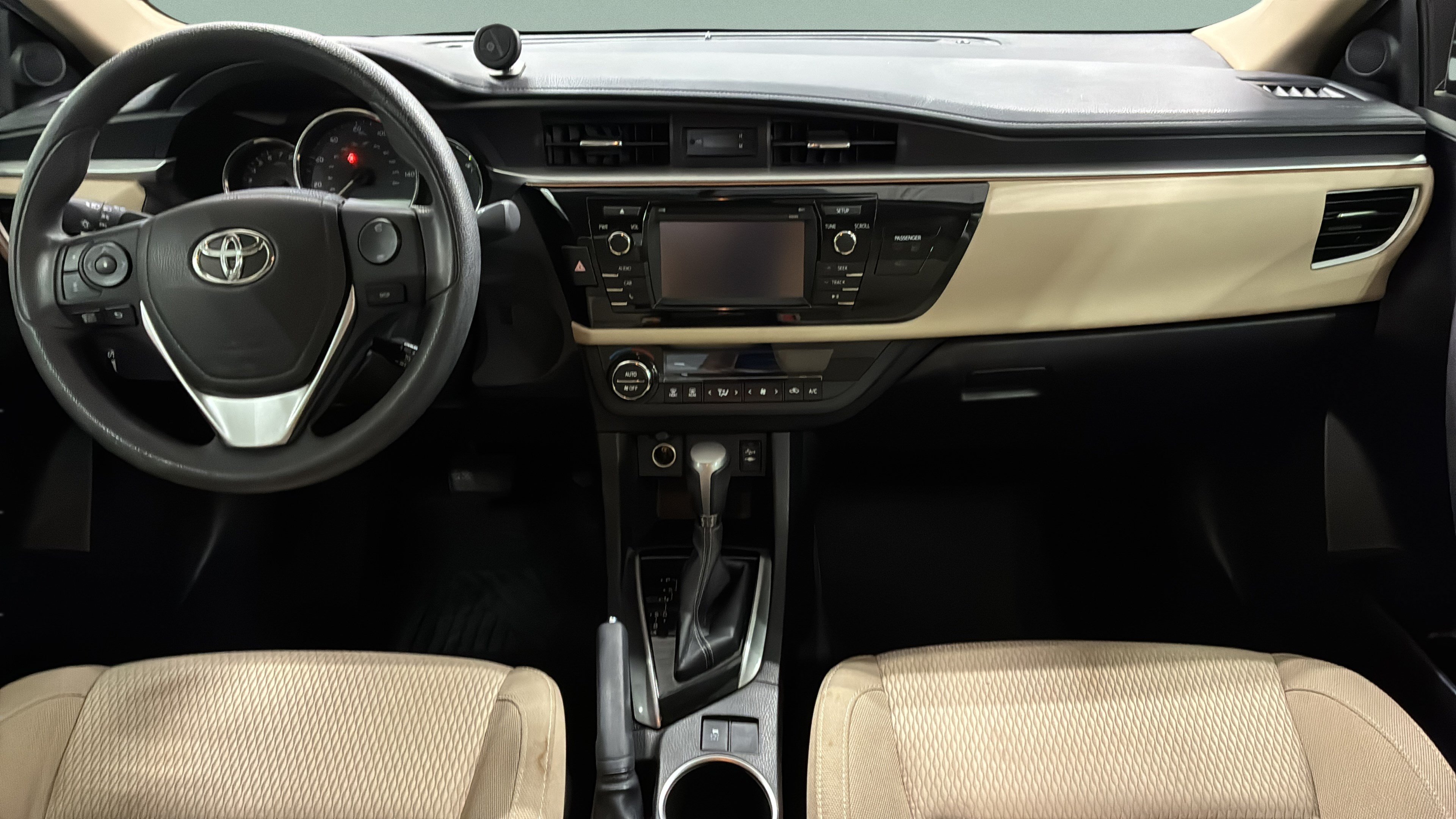 Used 2014 Toyota Corolla LE FWD image 22