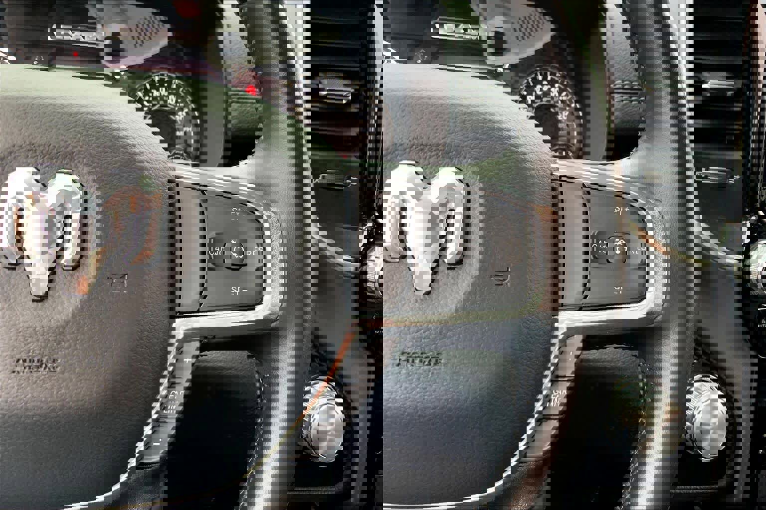 Used 2023 RAM 1500 Laramie AWD/4WD image 25