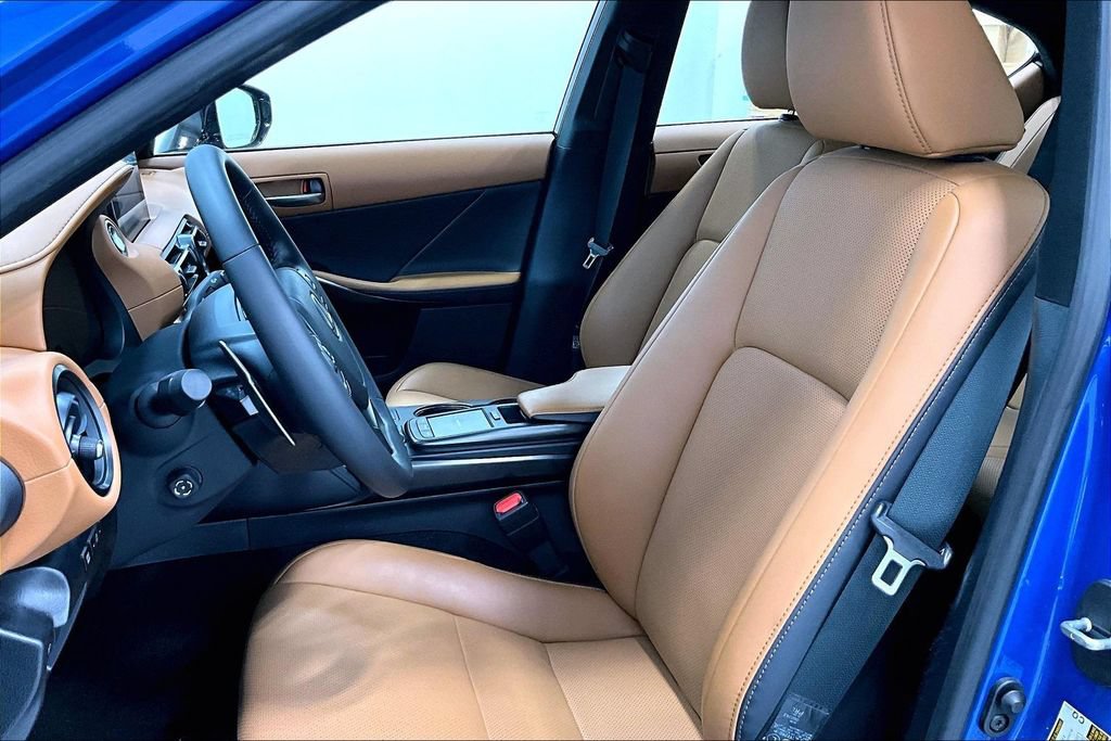Used 2023 Lexus IS 300 w/ Premium Package RWD image 25