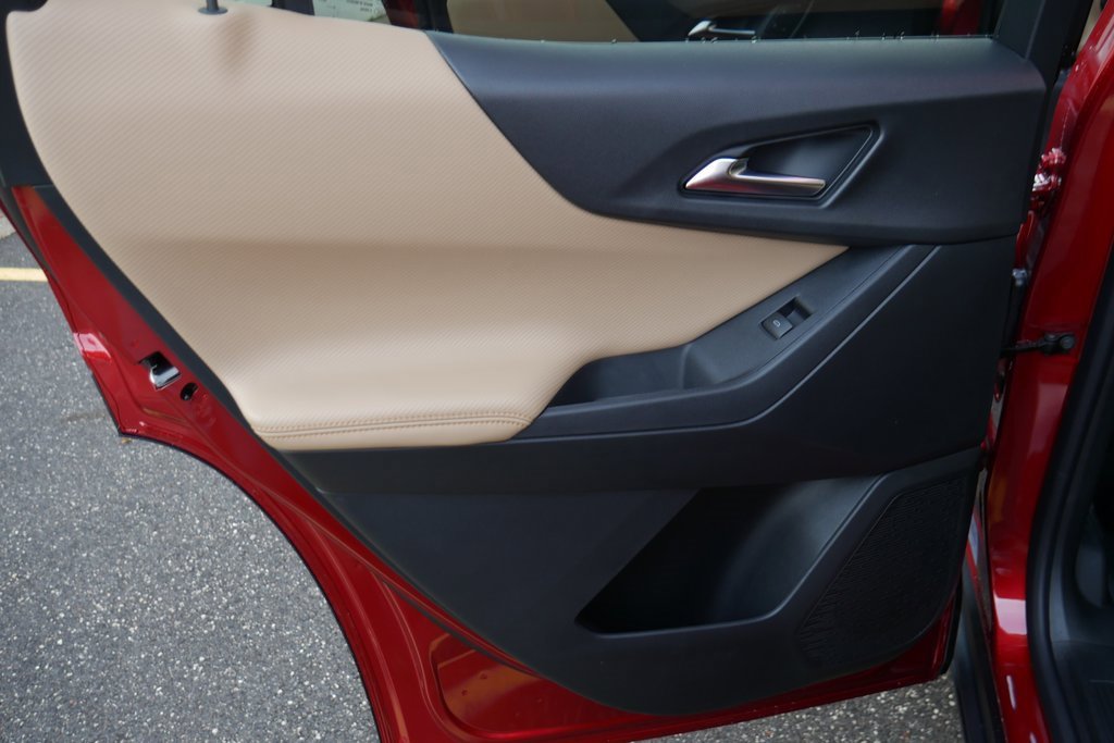 New 2026 Chevrolet Equinox ACTIV w/ Convenience Package III image 33