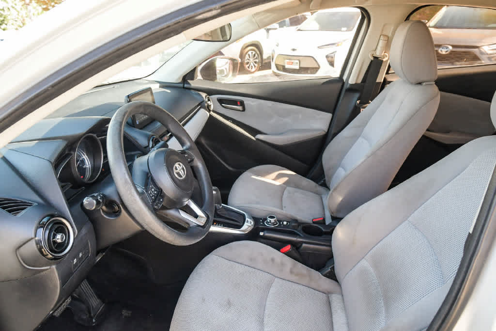 Used 2019 Toyota Yaris LE FWD image 16