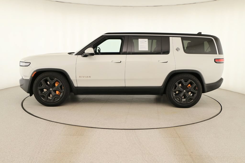 Used 2024 Rivian R1S Adventure AWD/4WD image 2