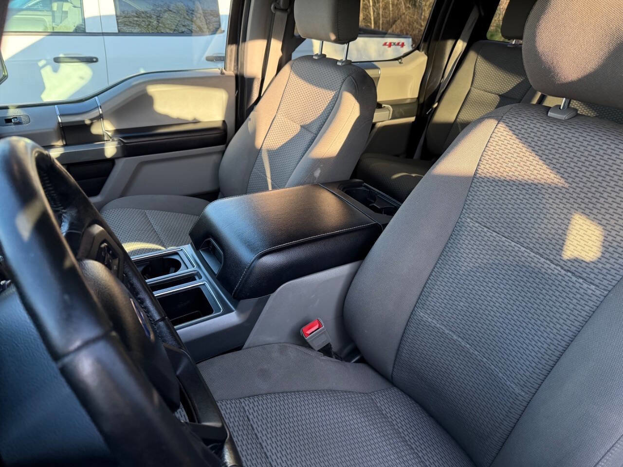 Used 2018 Ford F150 XLT w/ Equipment Group 302A Luxury image 8