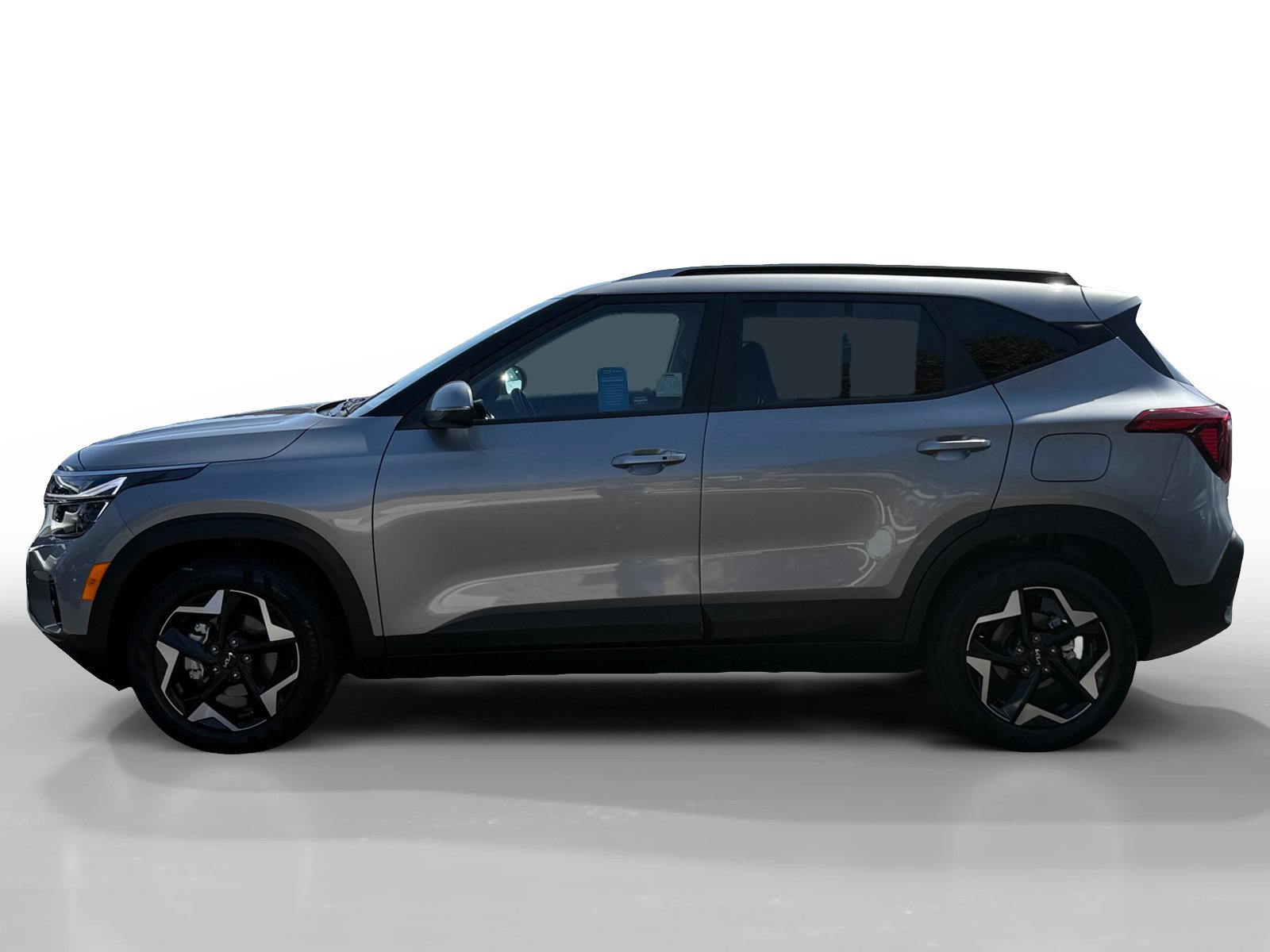 Certified 2026 Kia Seltos S FWD image 2