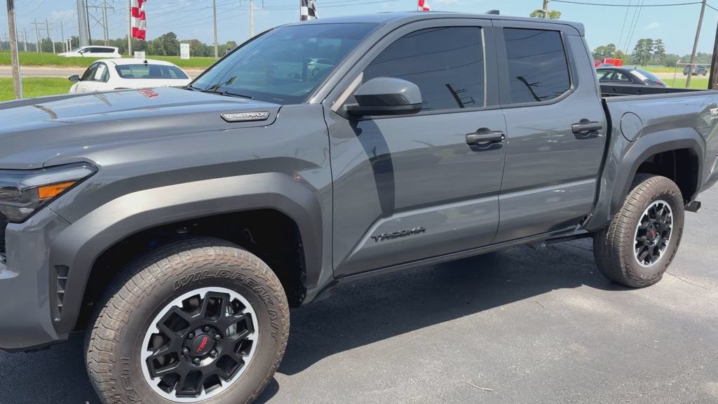 Used 2026 Toyota Tacoma TRD Off-Road AWD/4WD image 4