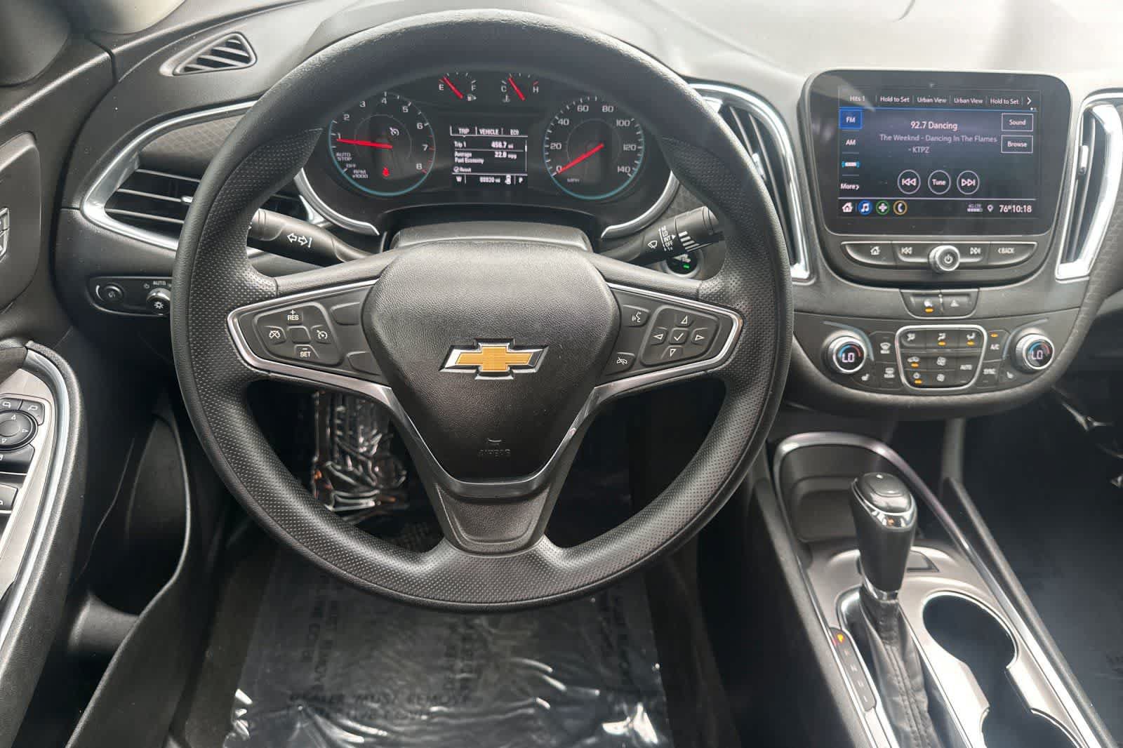 Used 2020 Chevrolet Malibu LT FWD image 14