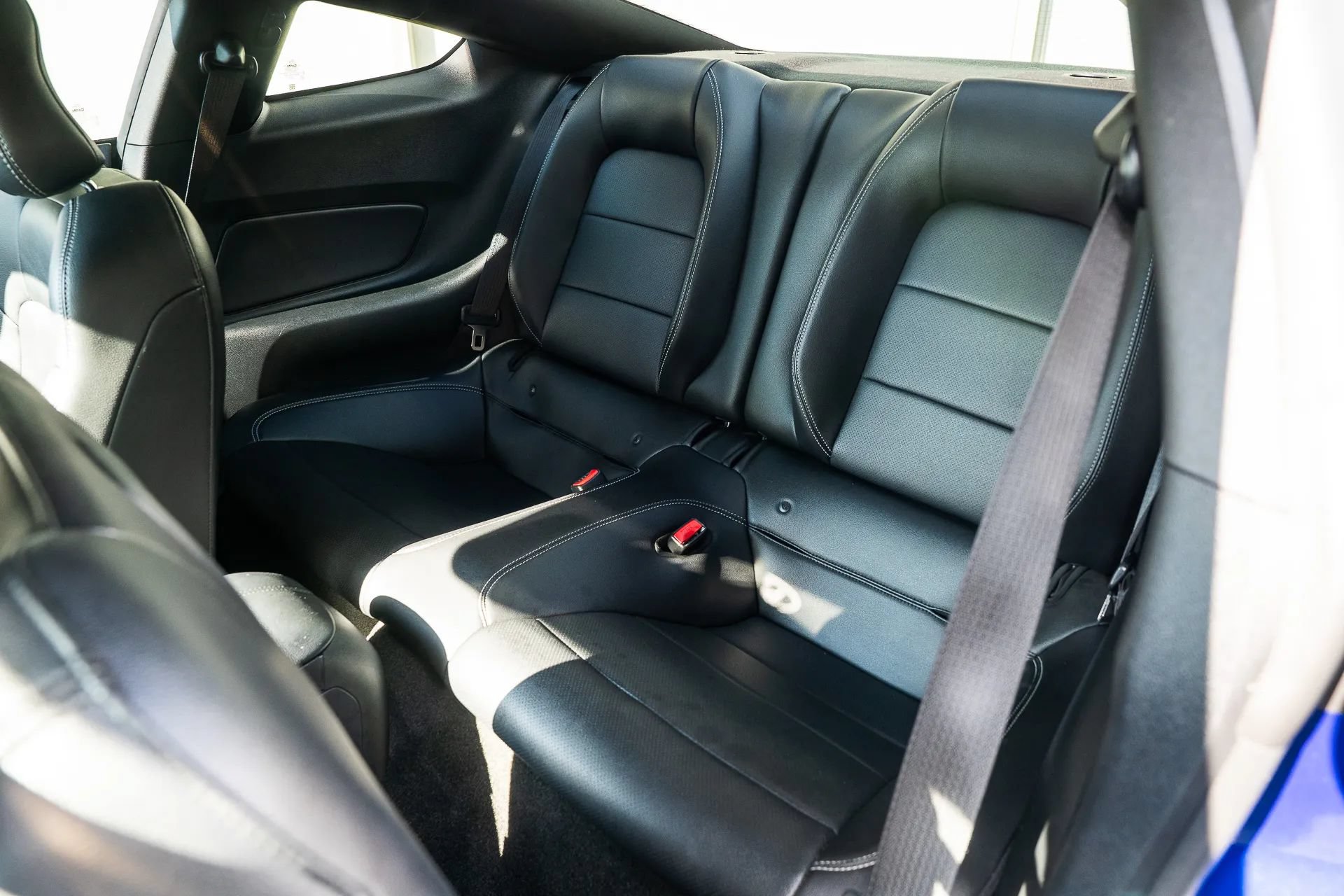 Used 2015 Ford Mustang GT Premium w/ Equipment Group 401A RWD image 21