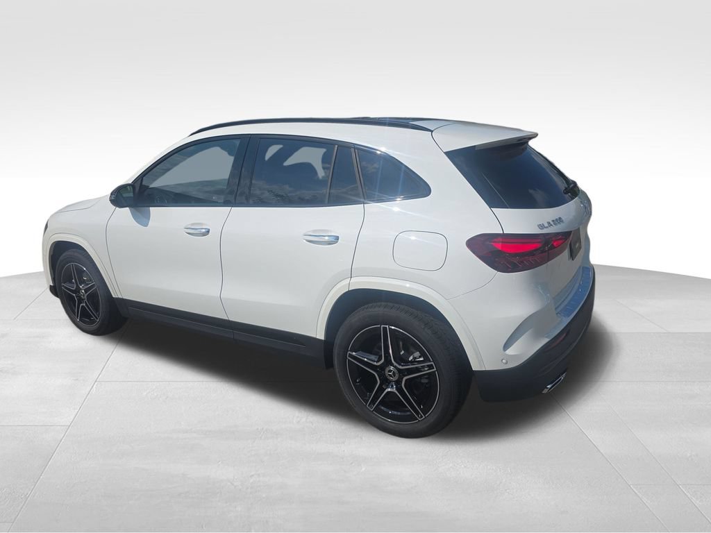 New 2026 Mercedes-Benz GLA 250 4MATIC image 3