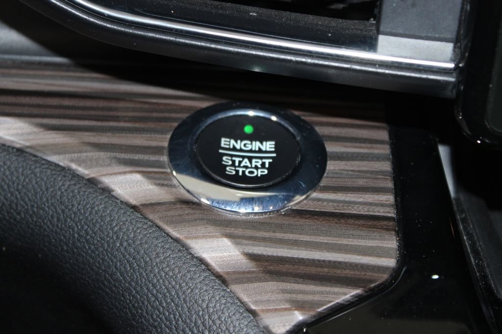 Used 2021 Ford Explorer Limited w/ Equipment Group 301A image 46