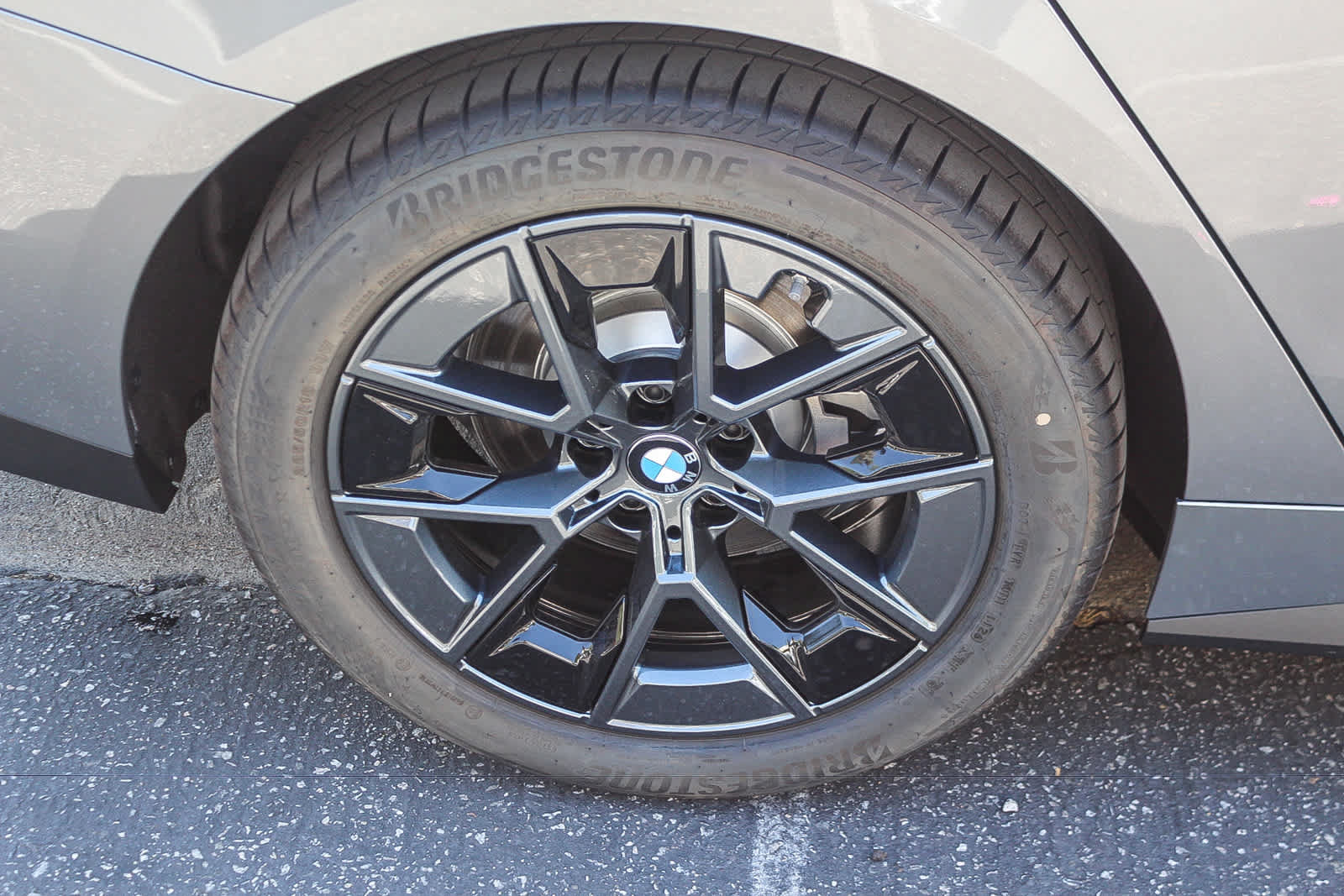 New 2026 BMW i4 eDrive40 w/ Premium Package RWD image 8