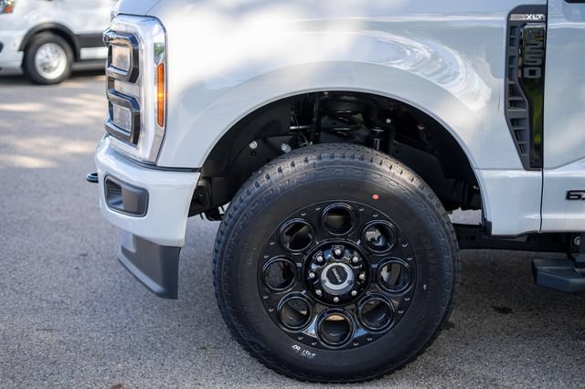 New 2026 Ford F250 XLT w/ XLT Premium Package AWD/4WD image 10
