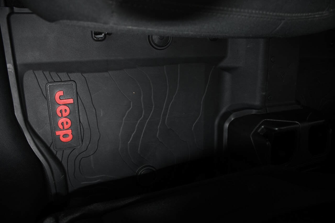 Used 2020 Jeep Wrangler Unlimited Sport S image 21