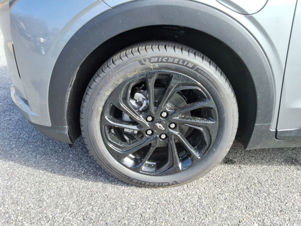 New 2027 Chevrolet Bolt RS w/ Technology Package image 10