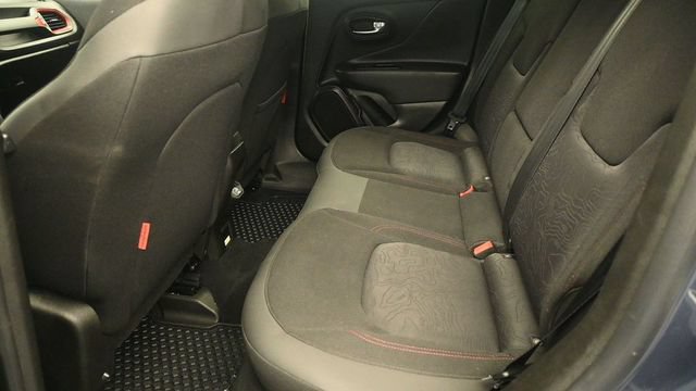 Used 2021 Jeep Renegade Trailhawk AWD/4WD image 10