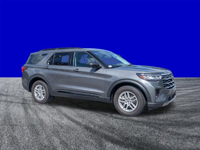 Certified 2026 Ford Explorer Active w/ Active Comfort Package RWD image 2