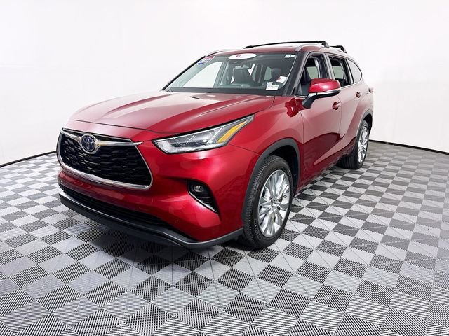 Used 2022 Toyota Highlander Limited image 3