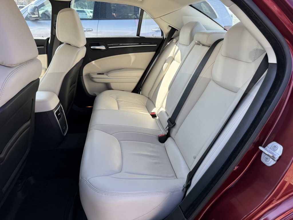 Used 2015 Chrysler 300 Limited w/ 300 Premium Group image 12