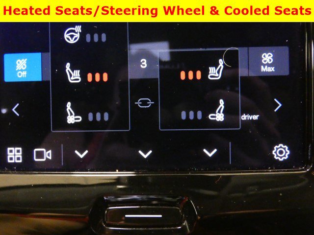 Used 2023 Volvo XC60 B5 Ultimate w/ Climate Package image 28