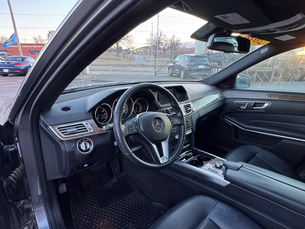 Used 2016 Mercedes-Benz E 350 4MATIC Sedan image 11