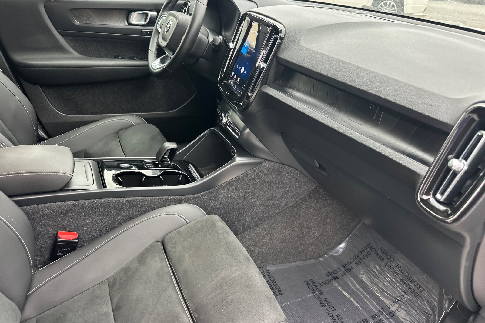 Certified 2023 Volvo C40 P8 Recharge Plus AWD/4WD image 18