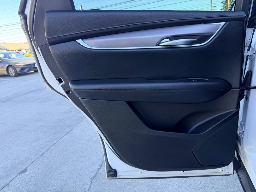 Used 2018 Cadillac XT5 Luxury image 23