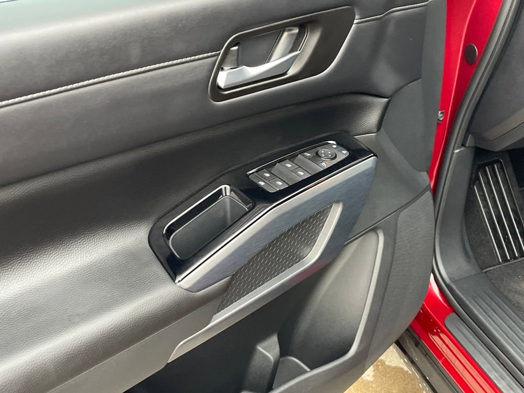 New 2026 Nissan Pathfinder SL AWD/4WD image 28