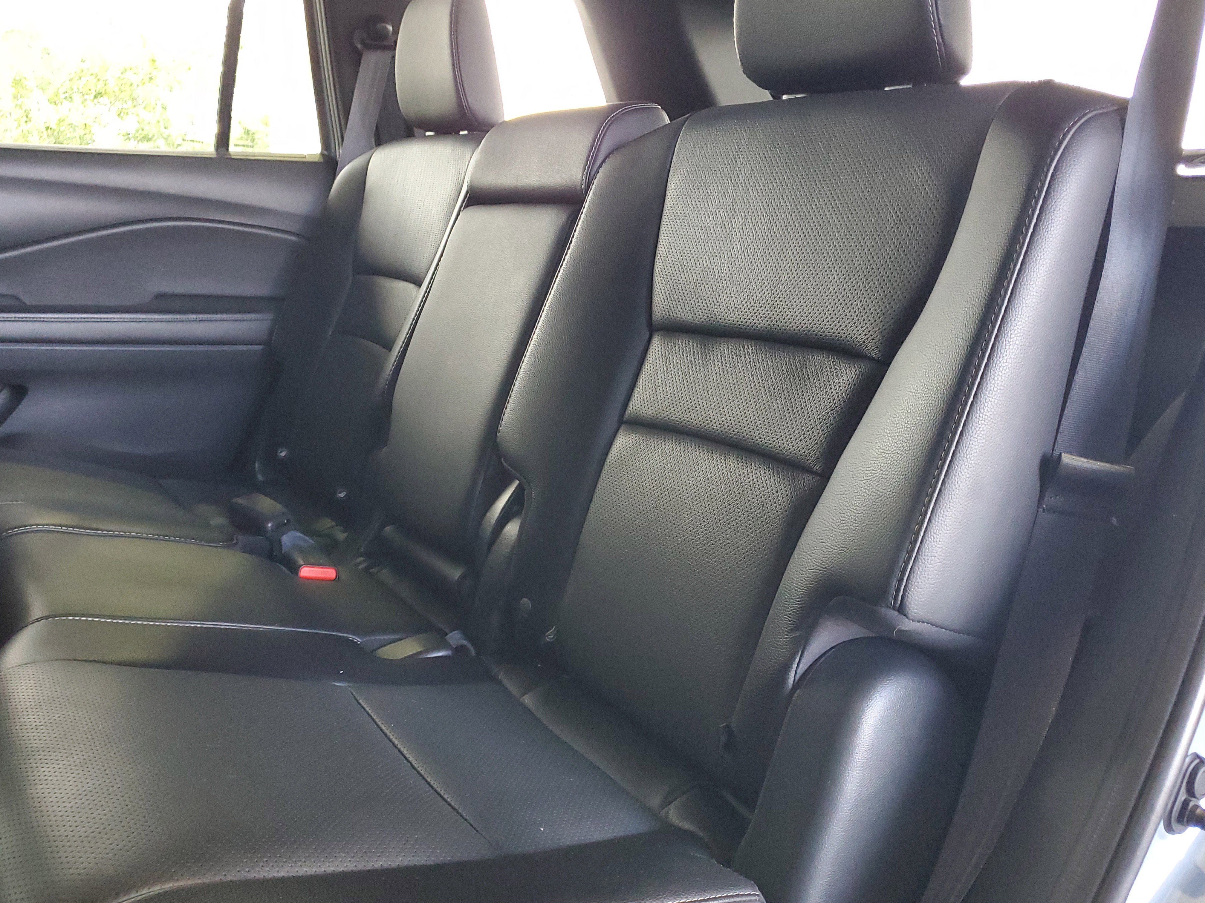 Used 2023 Honda Passport EX-L image 8