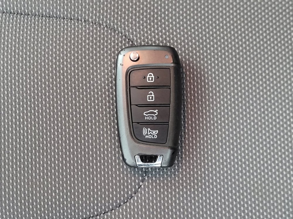 Used 2021 Hyundai Elantra SE FWD image 32
