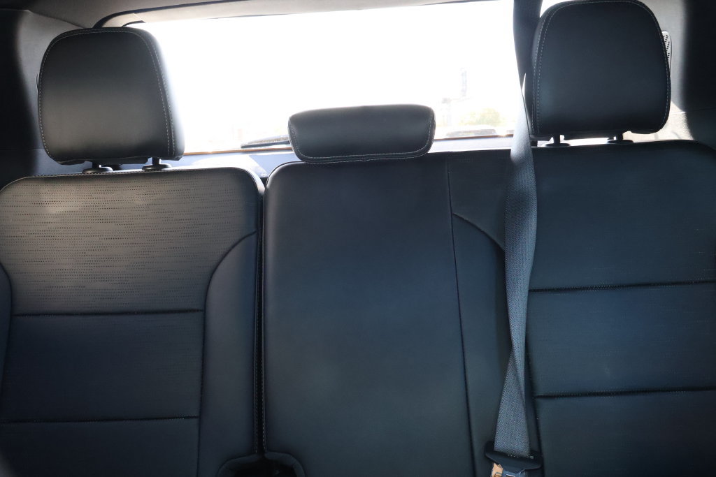 Used 2025 Buick Enclave Sport Touring w/ Power Package FWD image 33