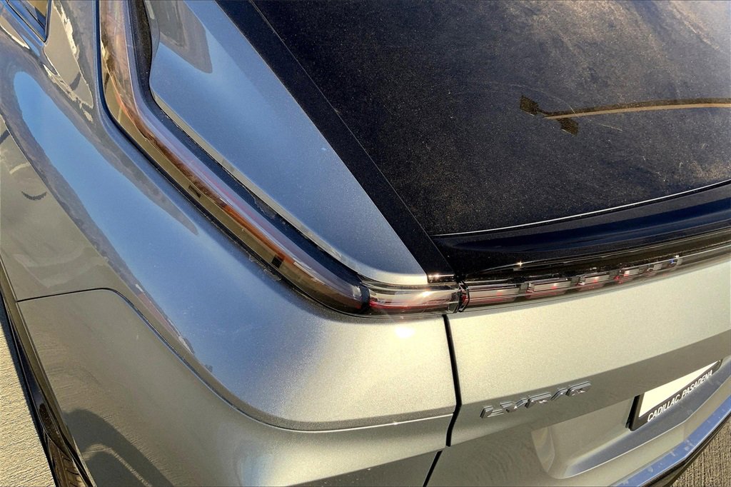 New 2025 Cadillac Lyriq Luxury image 15