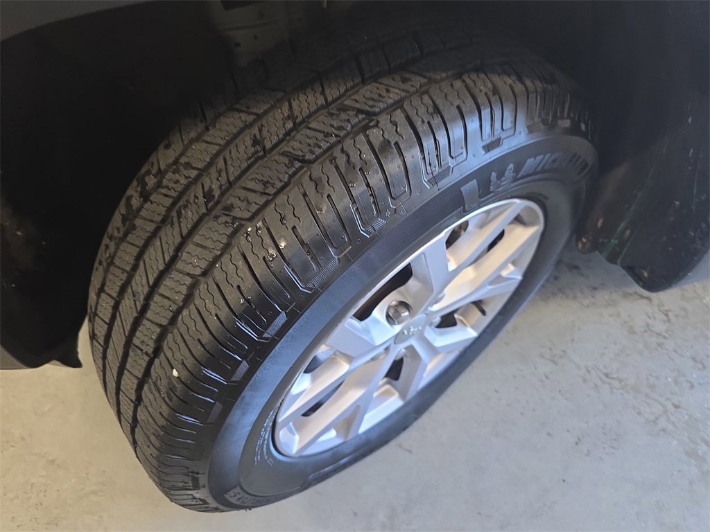 Used 2022 Jeep Grand Cherokee L Limited image 64