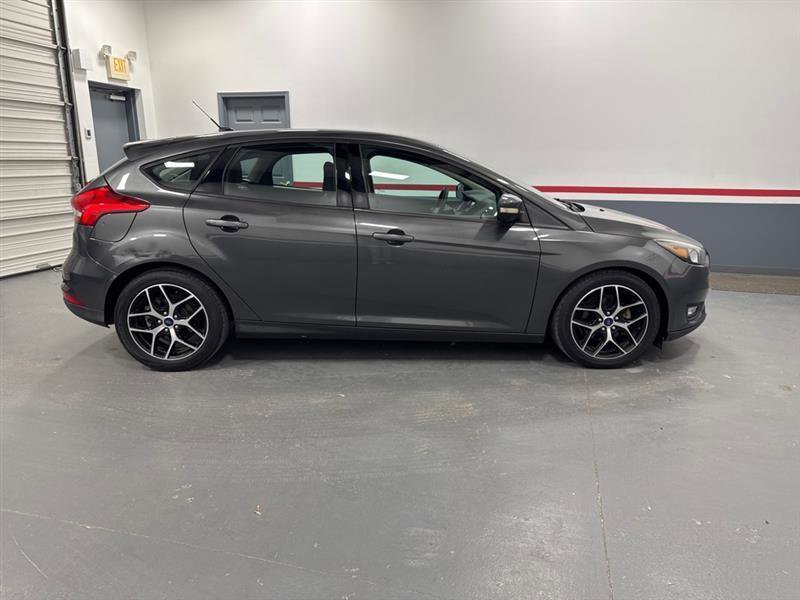 Used 2017 Ford Focus SEL FWD image 6