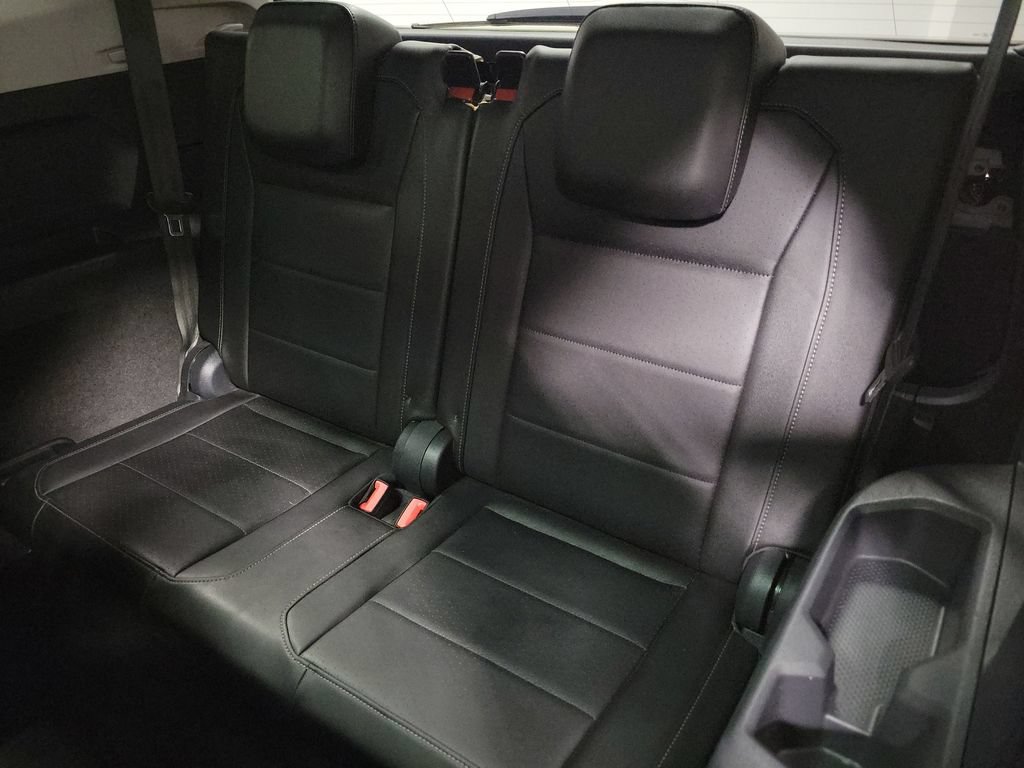 Used 2019 Volkswagen Tiguan SE w/ Panoramic Sunroof Package FWD image 30