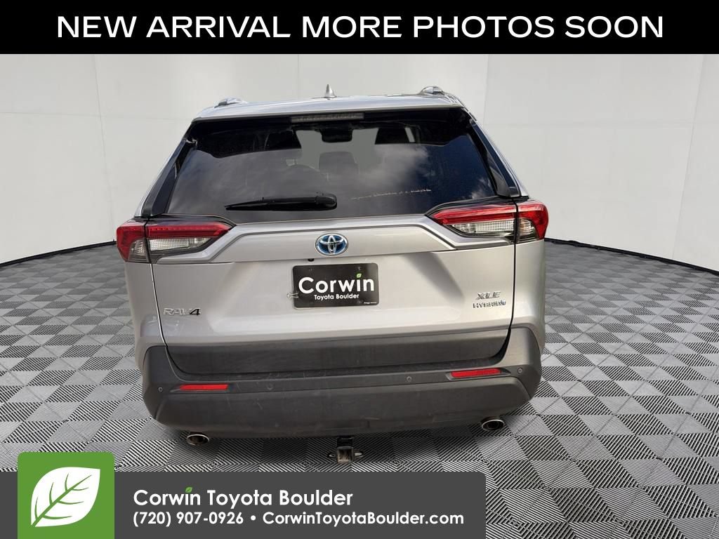 Used 2021 Toyota RAV4 XLE Premium AWD/4WD image 6