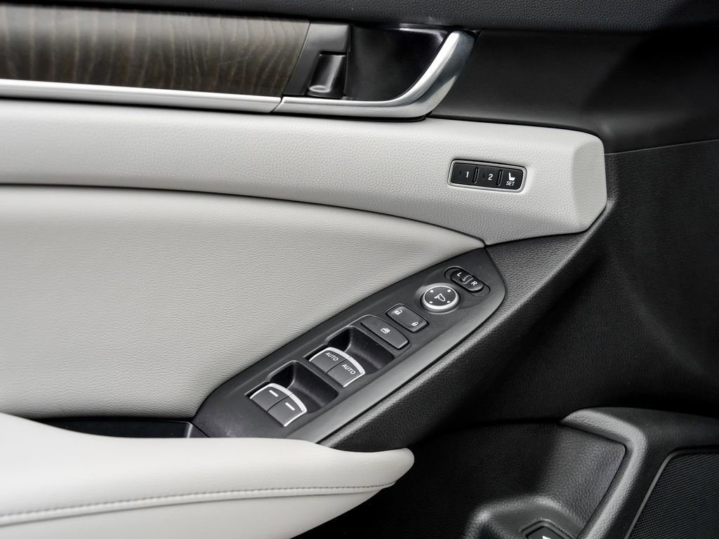 Used 2020 Honda Accord EX-L image 8