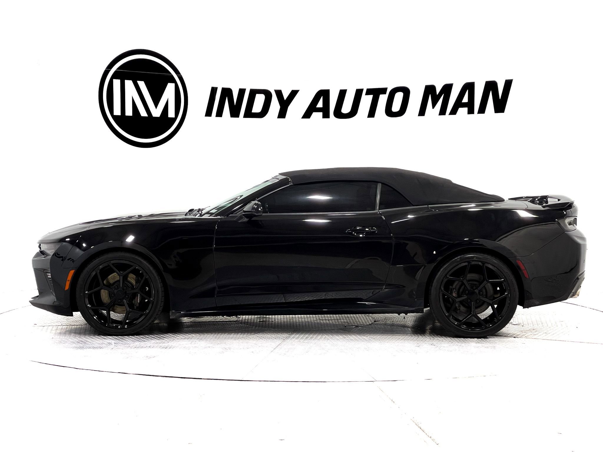 Used 2018 Chevrolet Camaro SS RWD image 7