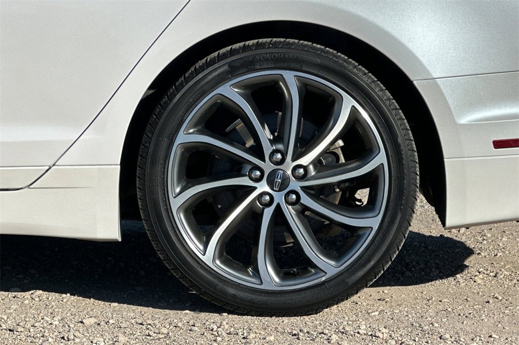 Used 2018 Lincoln MKZ Premiere image 27