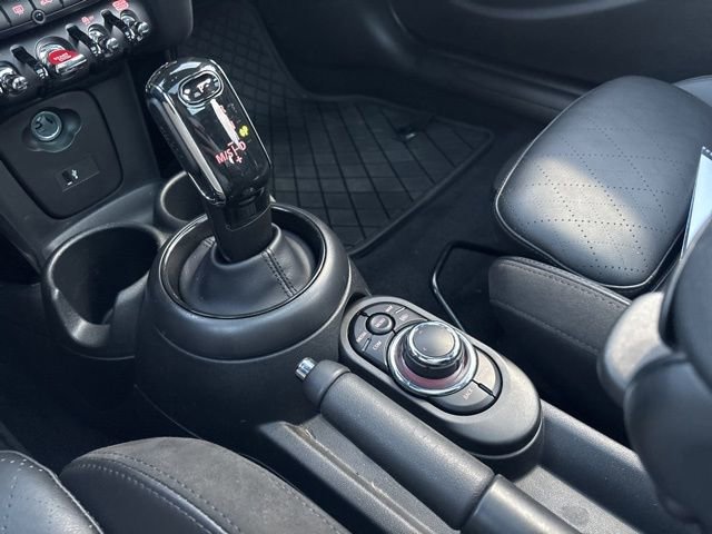 Used 2023 MINI Cooper S w/ Signature Upholstery Package image 27