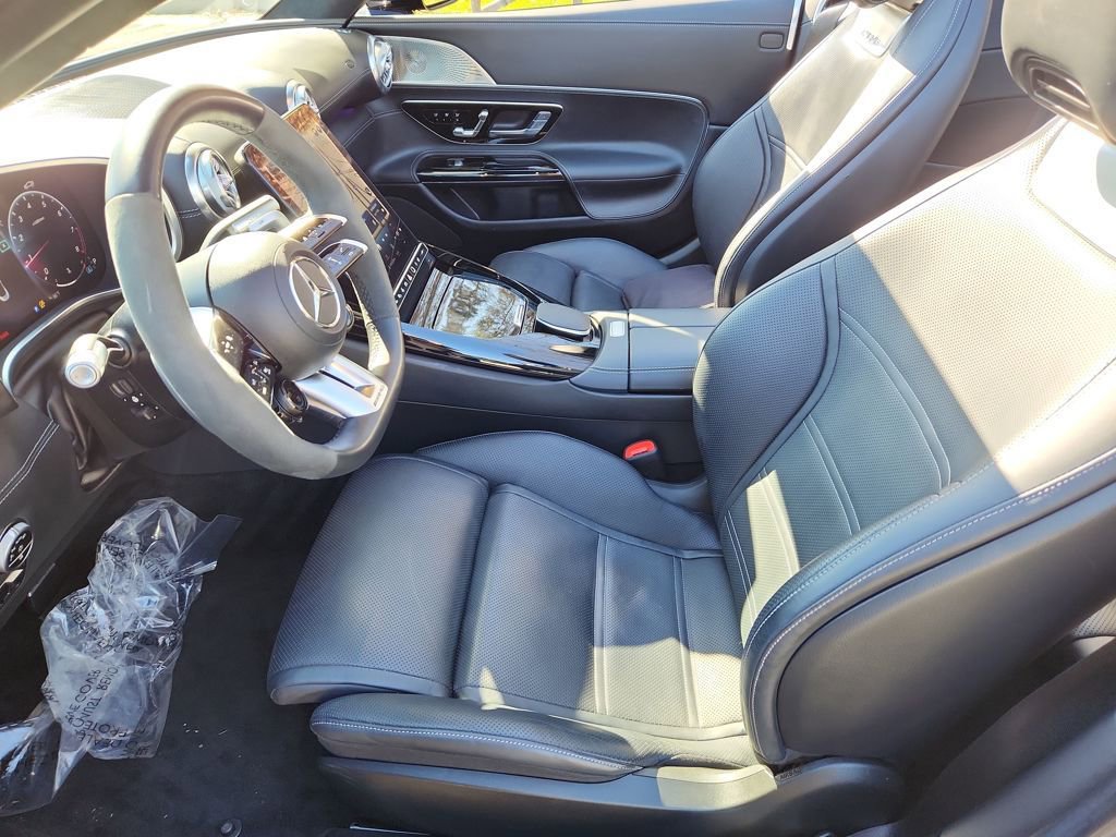 Used 2022 Mercedes-Benz SL 55 AMG 4MATIC image 31