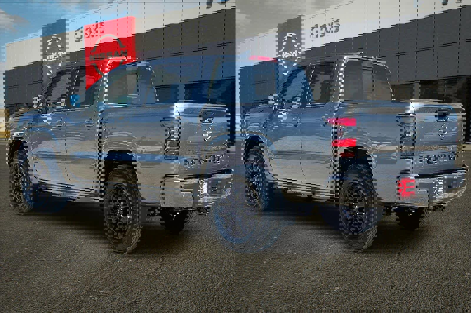 New 2026 Nissan Frontier SV image 7