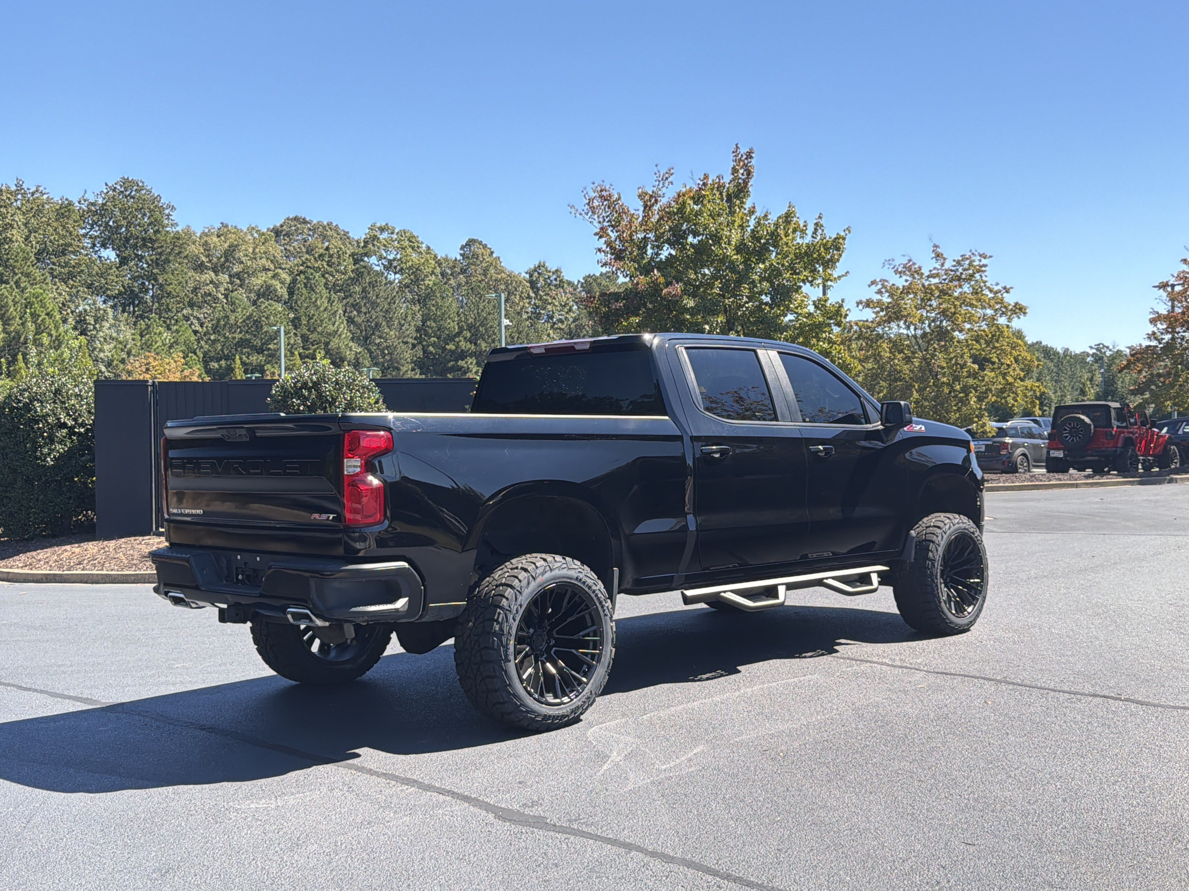 Used 2024 Chevrolet Silverado 1500 RST w/ Z71 Off-Road Package AWD/4WD image 5